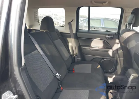 2016 Jeep Patriot Latitude из США, поврежденный, VIN 1C4NJRFB0GD587528